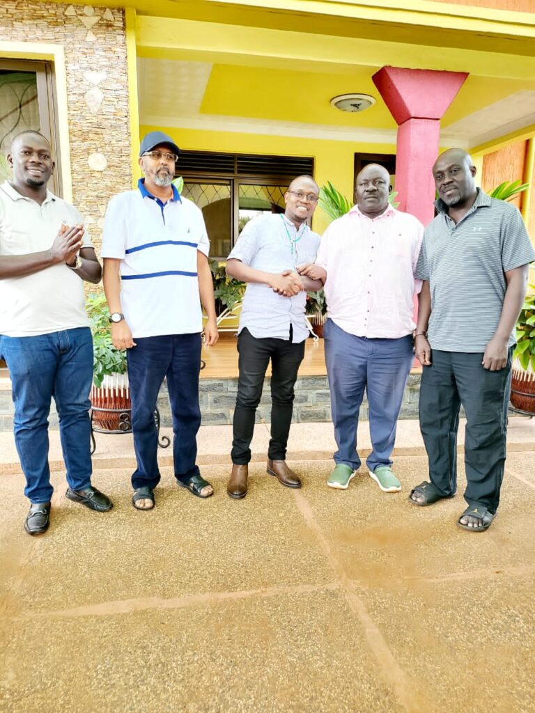 Mayor Kasolo, Mbazira bury hatchet, agree to work together to develop Jinja city