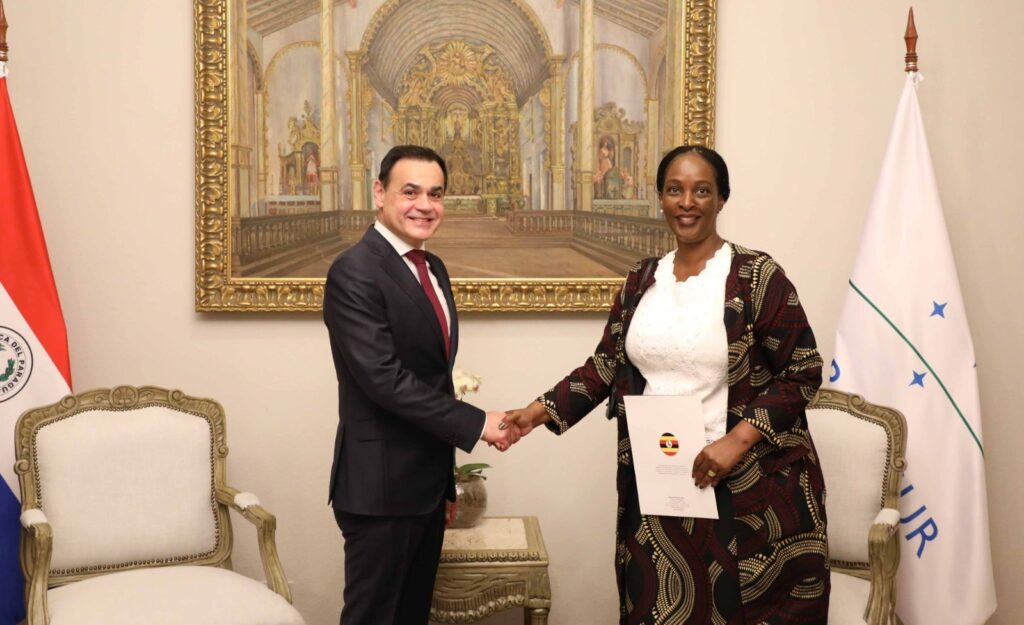 Ugandan Ambassador presents credentials to Paraguayan President