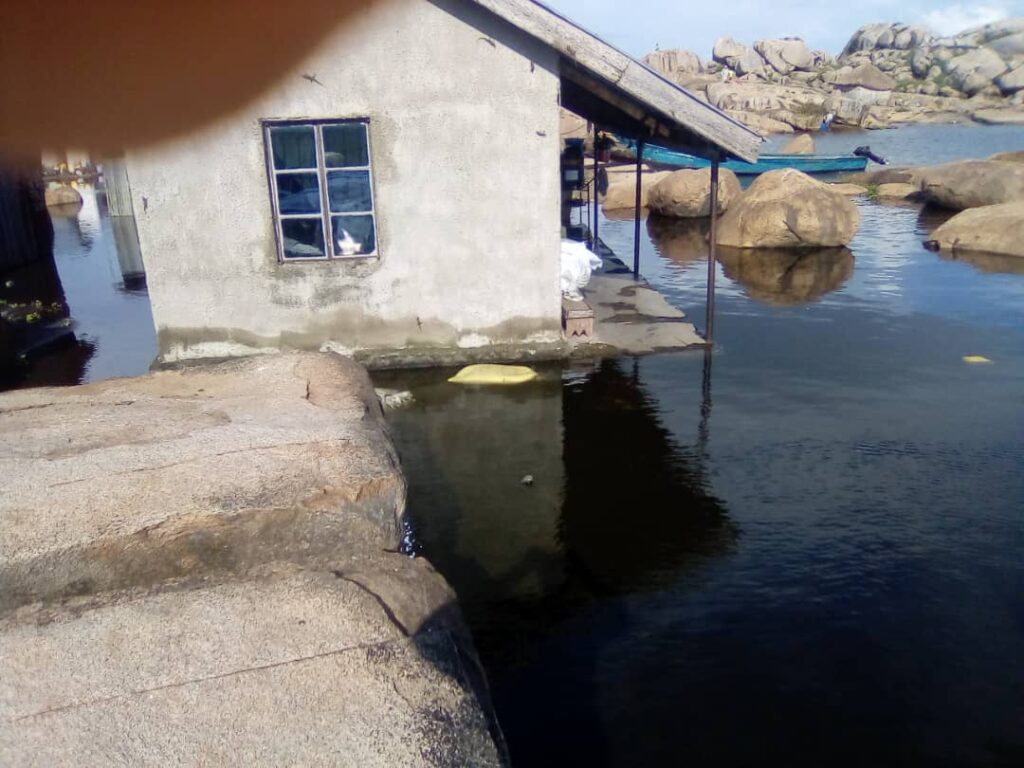 Flooding displaces 100+ households in Namayingo; Authorities rally for urgent rescue efforts