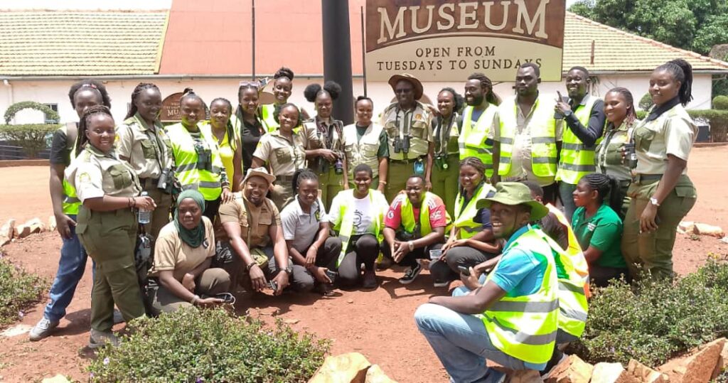 Ugandan tourism experts push for professionalism among local tour guides
